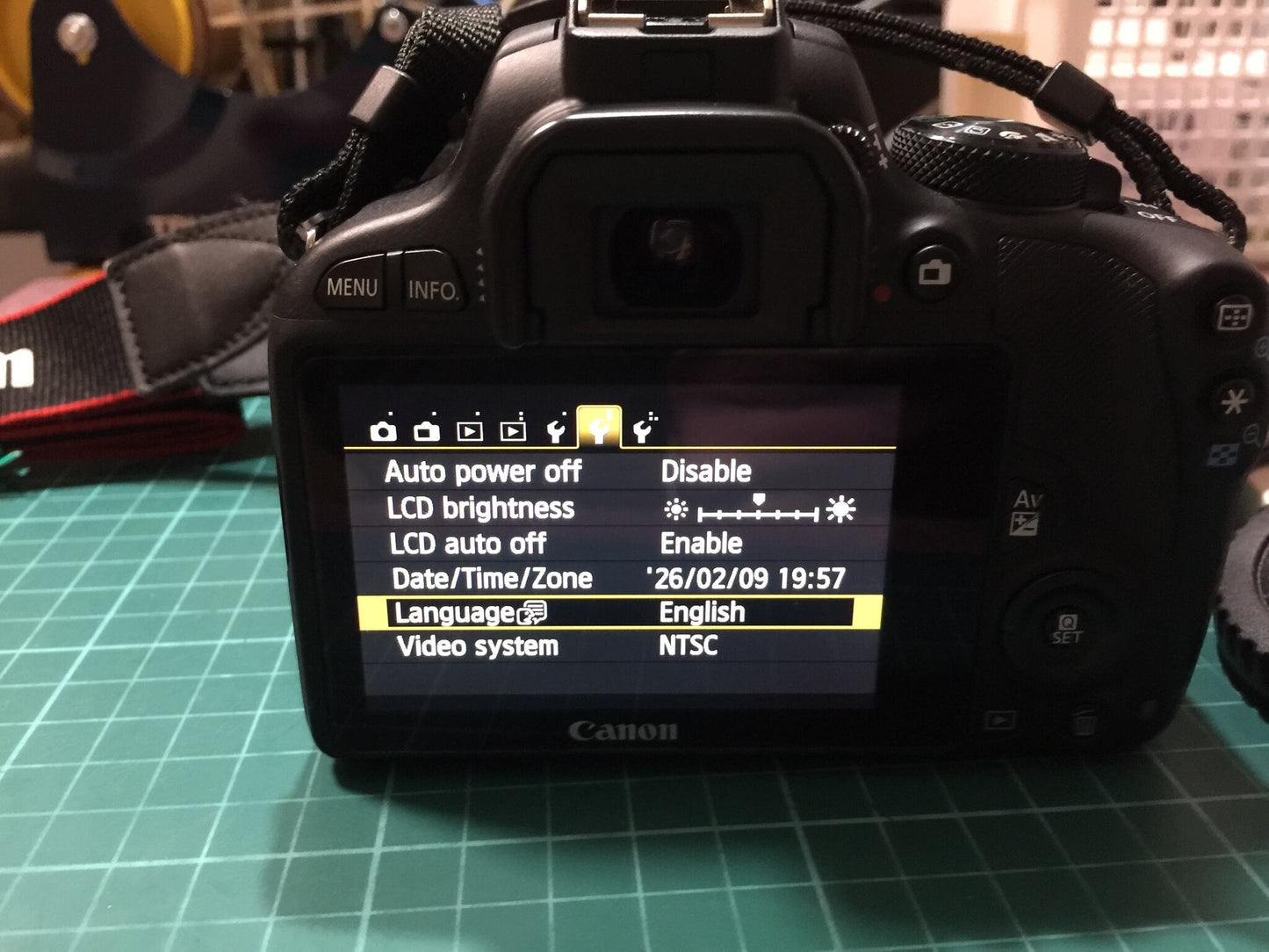 CANON EOS Kiss X7 EF-S18-55 IS STM DS126441