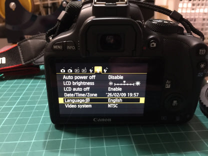 CANON EOS Kiss X7 EF-S18-55 IS STM DS126441