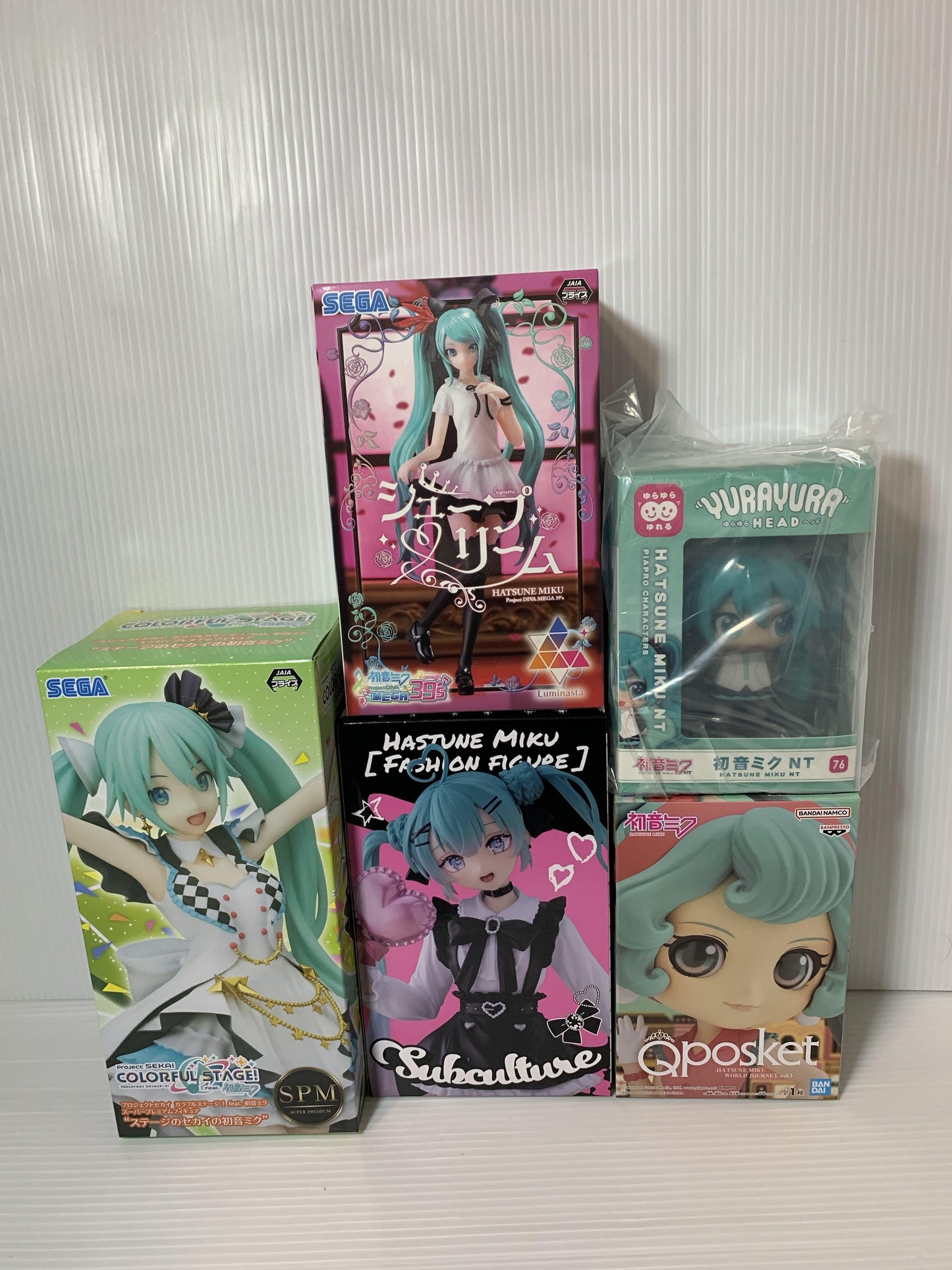 Hatsune Miku Figure 5-Piece Set (Unopened)